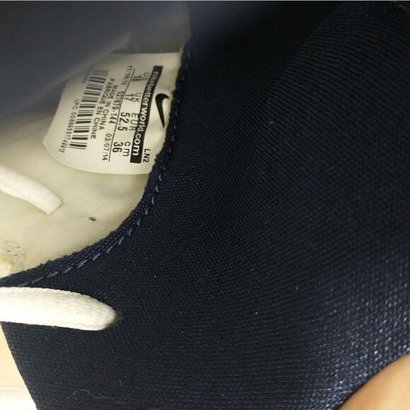 Nike Men's SZ 18 Zoom Vapor Pro Navy 527879 144. Condition is Pre-owned. - Picture 7 of 8